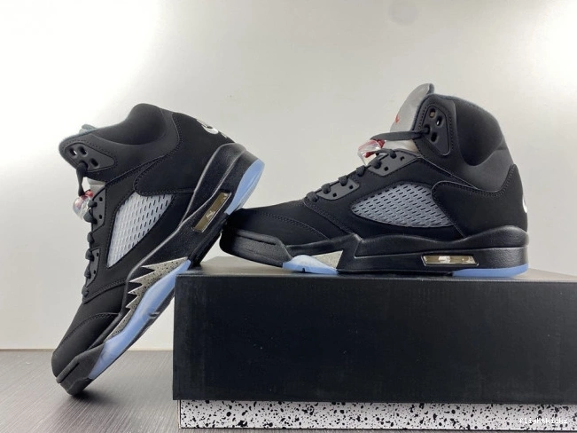 845035-003 5 (2016) Black Retro Jordan Metallic 1206